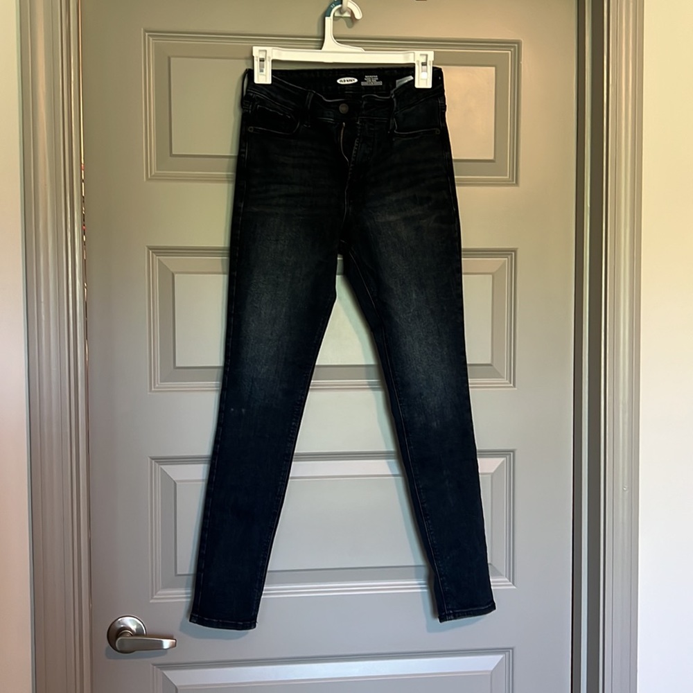 Old Navy rockstar super skinny, high-rise secret slim pocket jeans